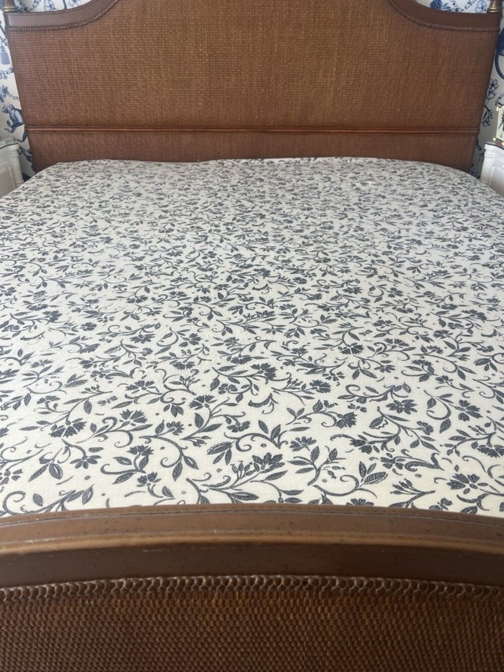 Collier Campbell KING Fitted Sheet 100% Combed Cotton Stencil Flower Made in USA